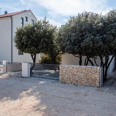 Oliva Hébergement de vacances Mandre